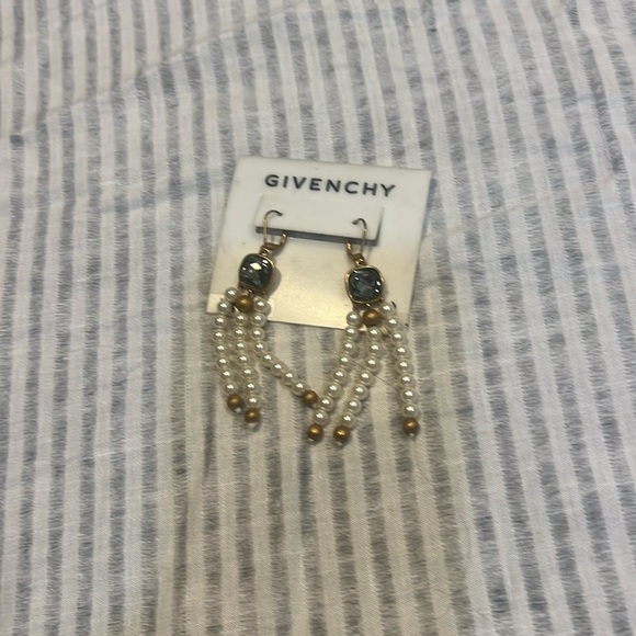 Givenchy Drop down Faux Pearl Earrings New. - Picture 13 of 13